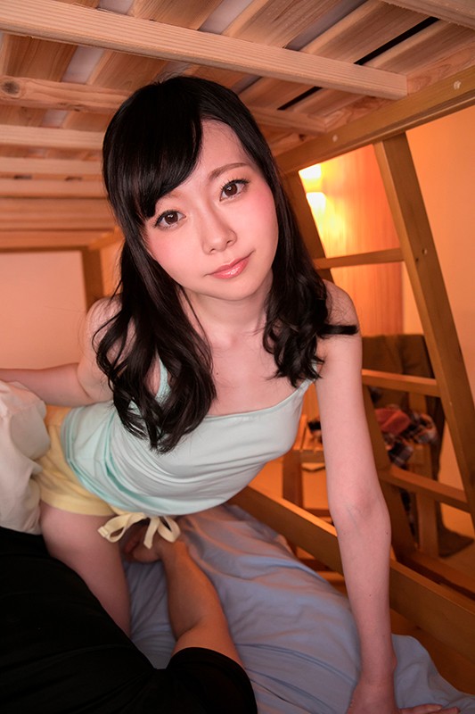 84kmvr00418♡主観|【VR】お姉ちゃんがシャワーに行ったのをいいことに2段ベッドの下で寝ている彼氏を誘惑！！ベッドを激しく揺らしながらイキまくる妹に最後は大量中出し！！胡桃たえ